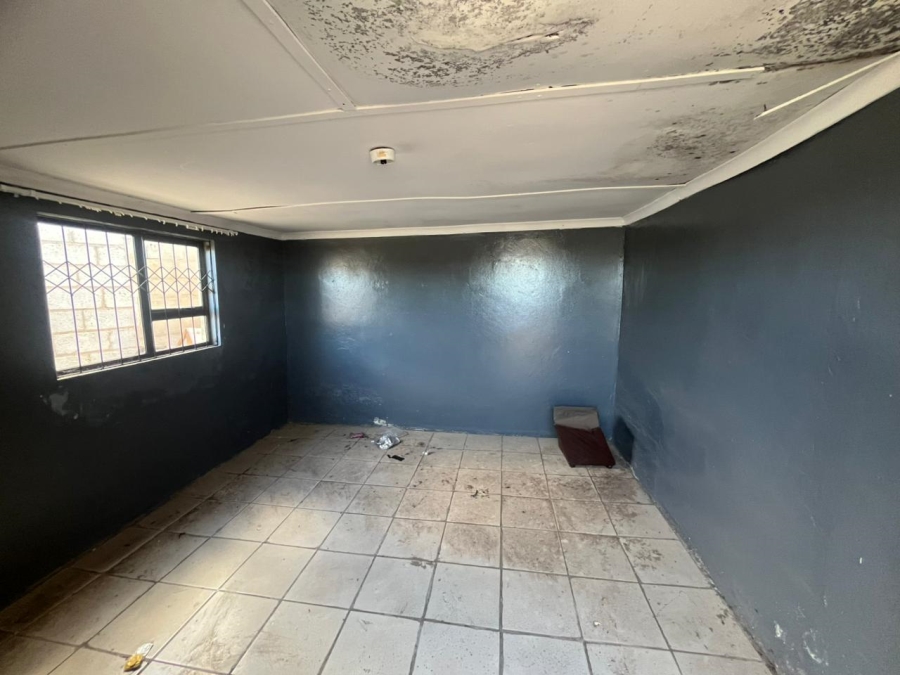  Bedroom Property for Sale in Zwide Eastern Cape